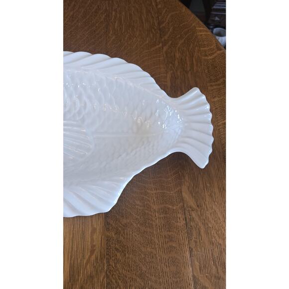 Large White Ceramic Fish Shaped Serving Platter Tray Coastal Nautical Decor - Picture 5 of 11